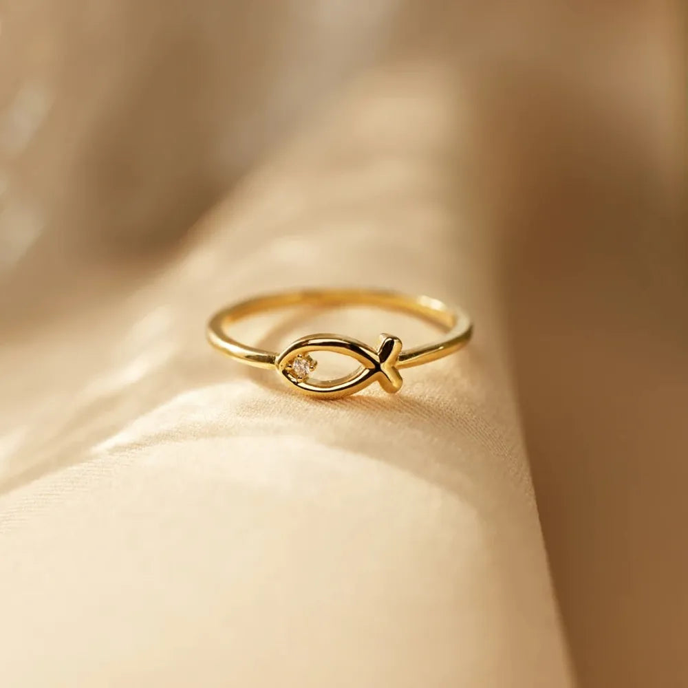 Zircon Silver Fish Ring