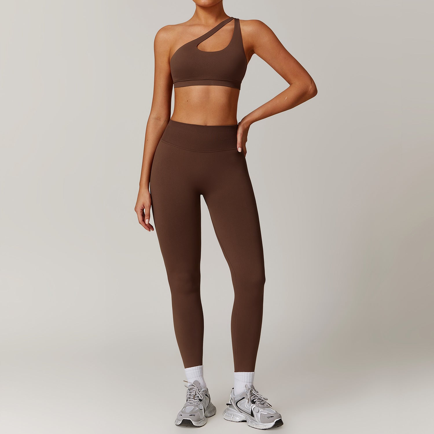 Set reggiseno+pantaloni con spalline